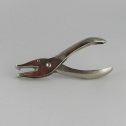 Metal Wing Tag Pliers For Metal Wing Tags. 